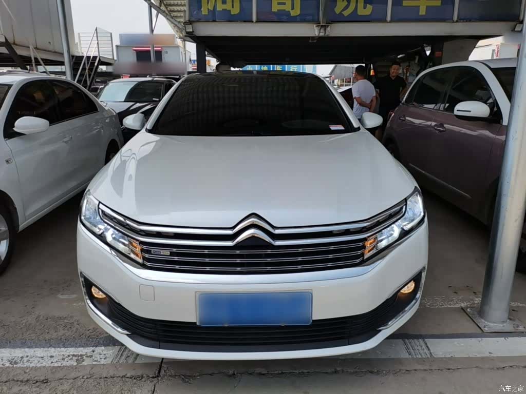 Citroen C6, 2023 3