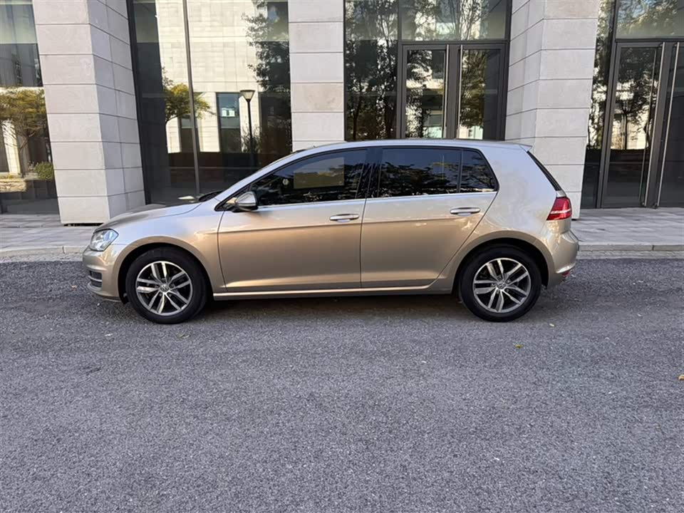 Volkswagen golf