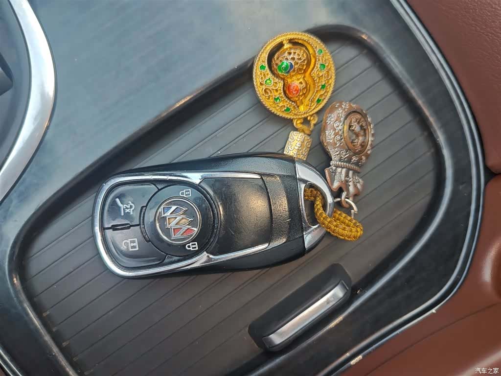 Buick Envision Plus, 2021 9