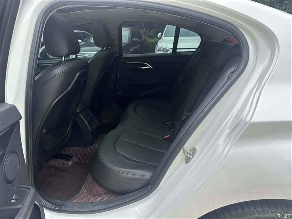BMW 1 Series, 2017 12