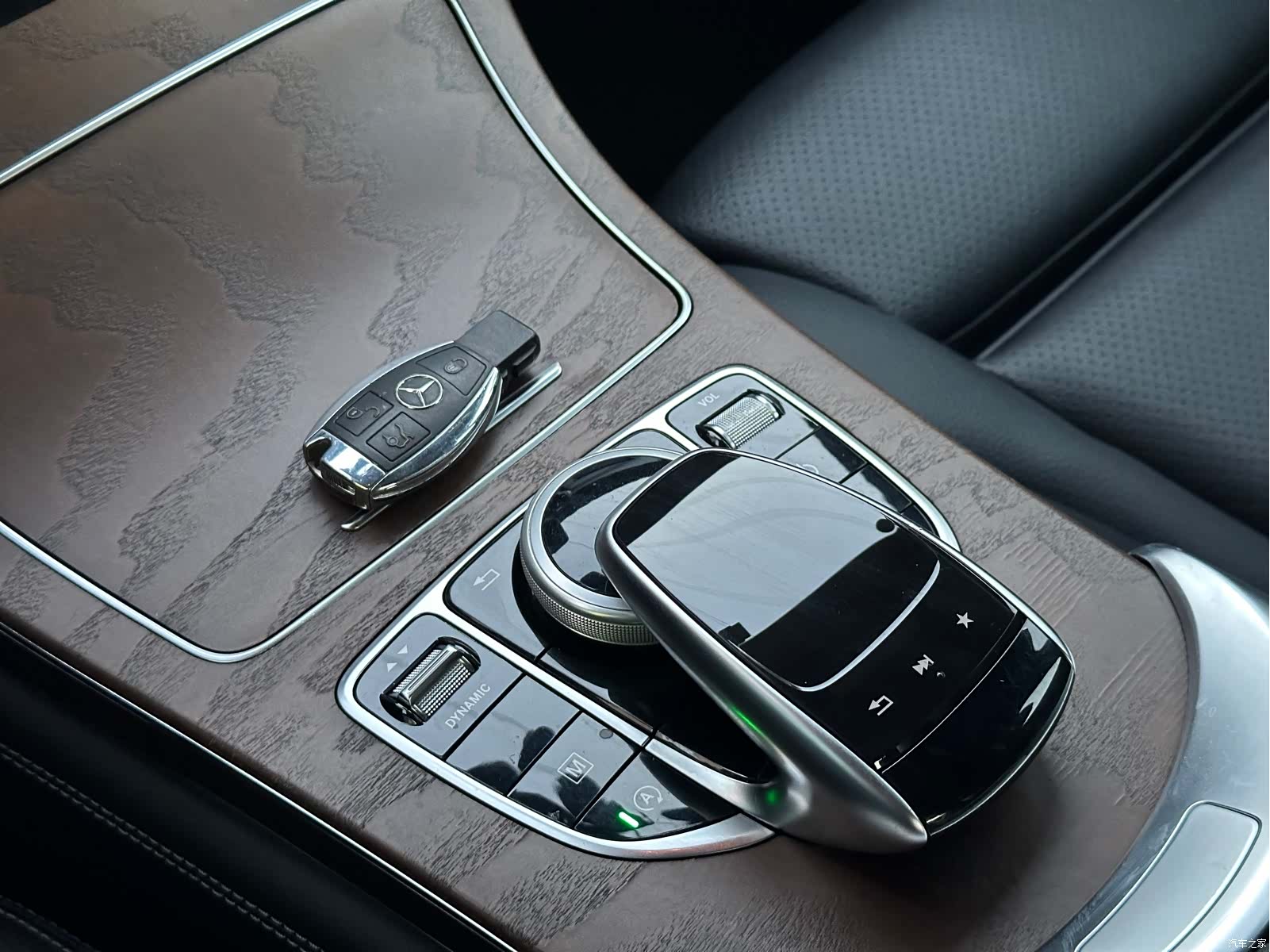 Mercedes-Benz GLC, 2017 16