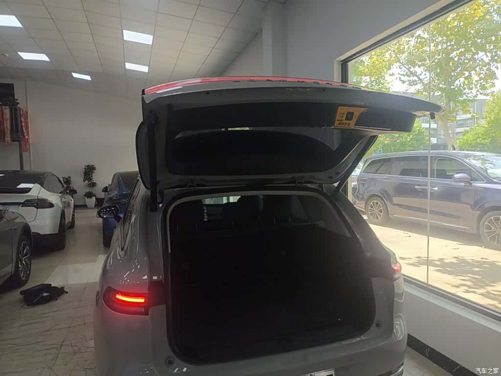 Leapmotor C10, 2024 19