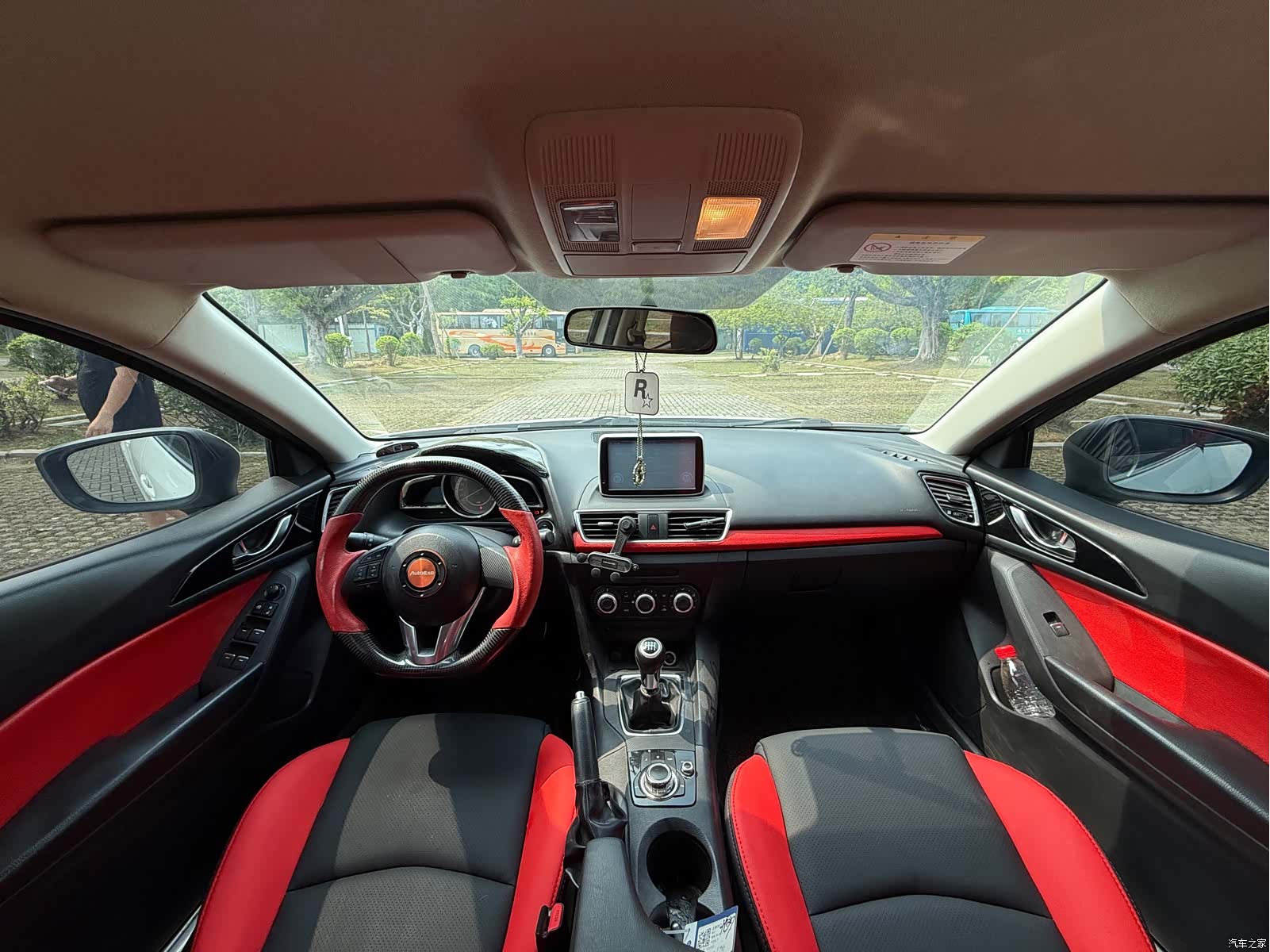 Mazda Mazda3, 2016 13