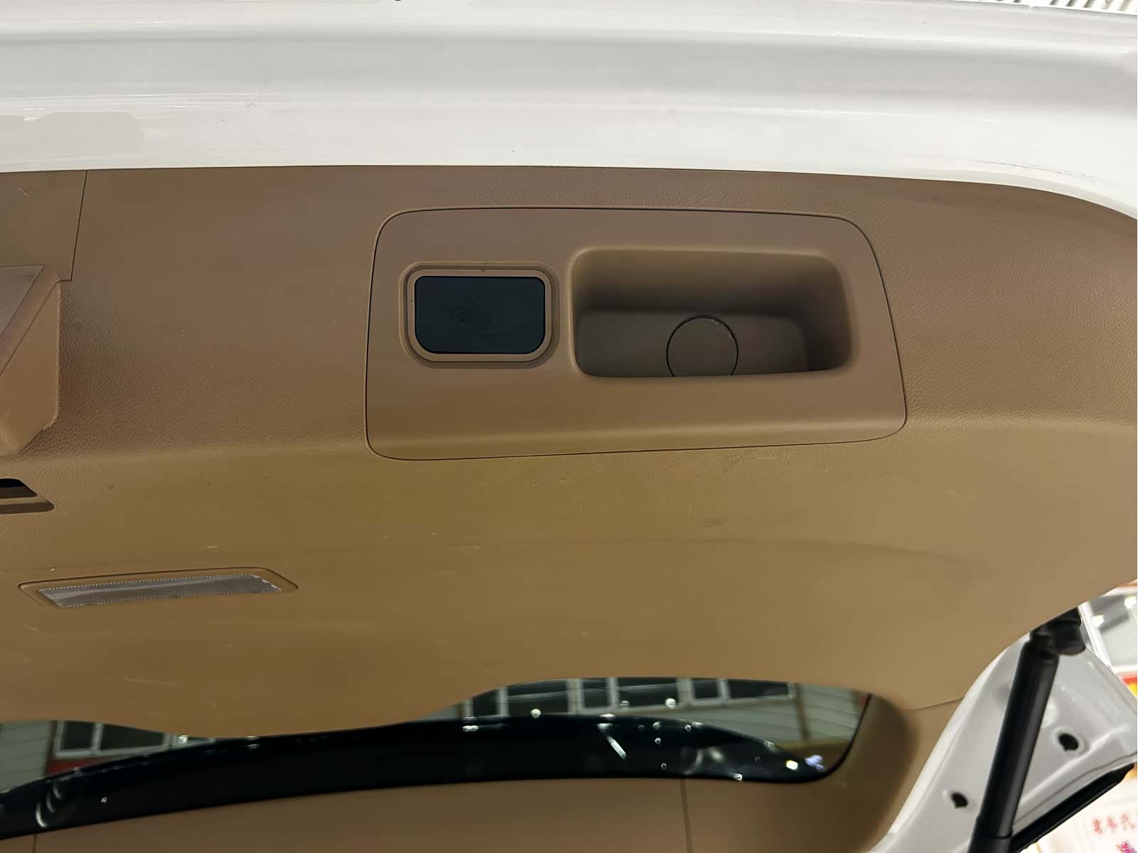 Buick GL8, 2017 14
