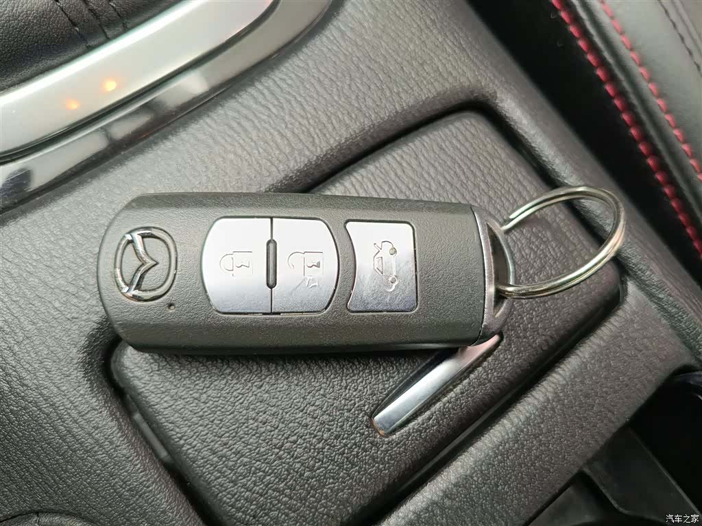 Mazda Atenza, 2015 17