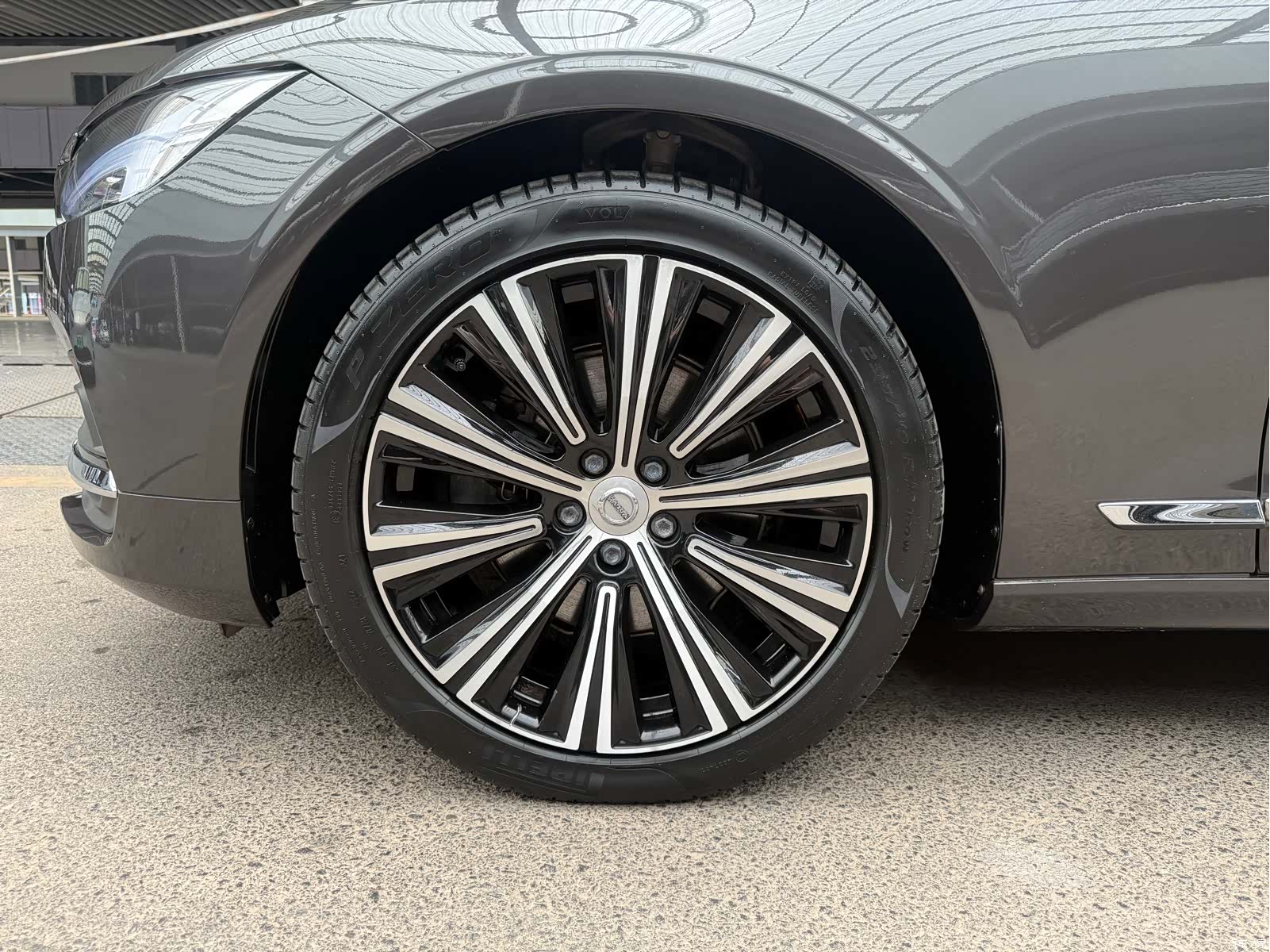 Volvo S90, 2023 все фото
