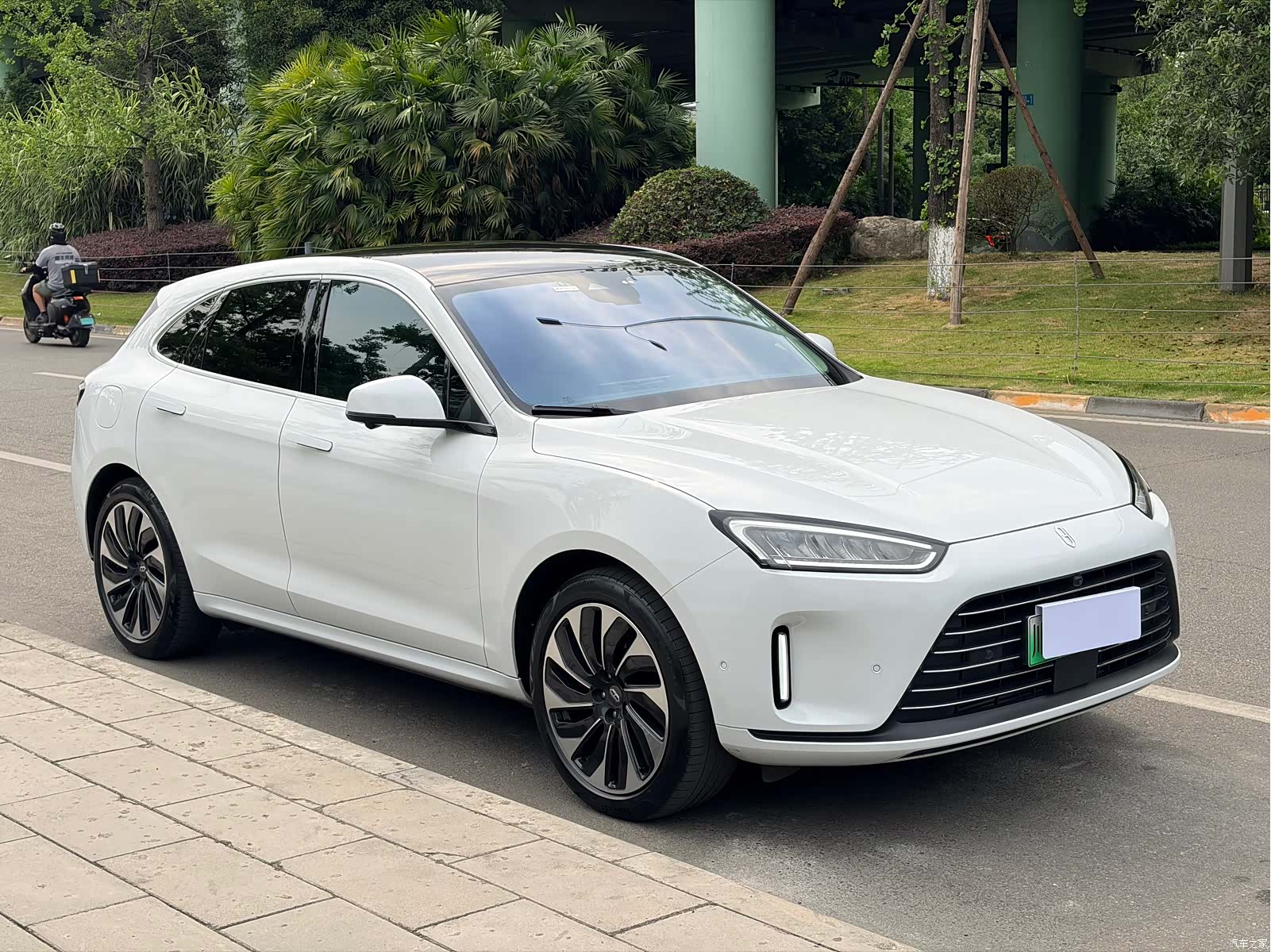 AITO M5, 2022 3