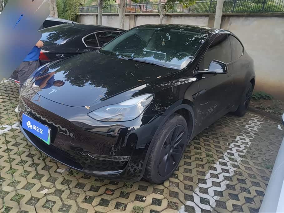 Tesla Model Y Tesla Model Y