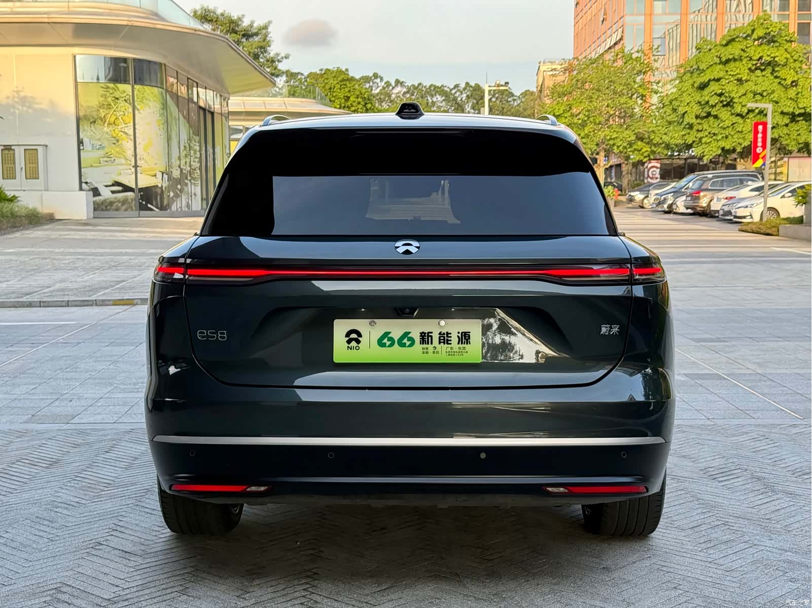 NIO ES8, 2025 6