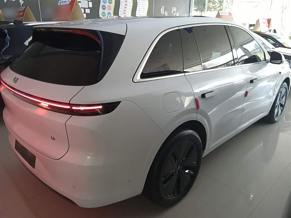 Li Auto Ideal L6