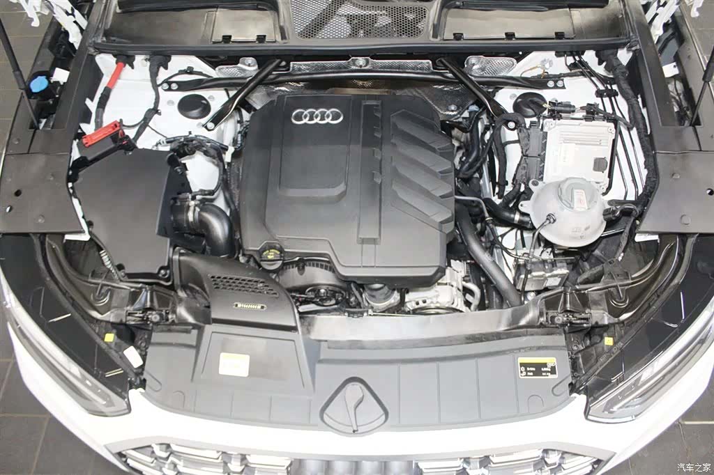 Audi Q5L, 2023 11