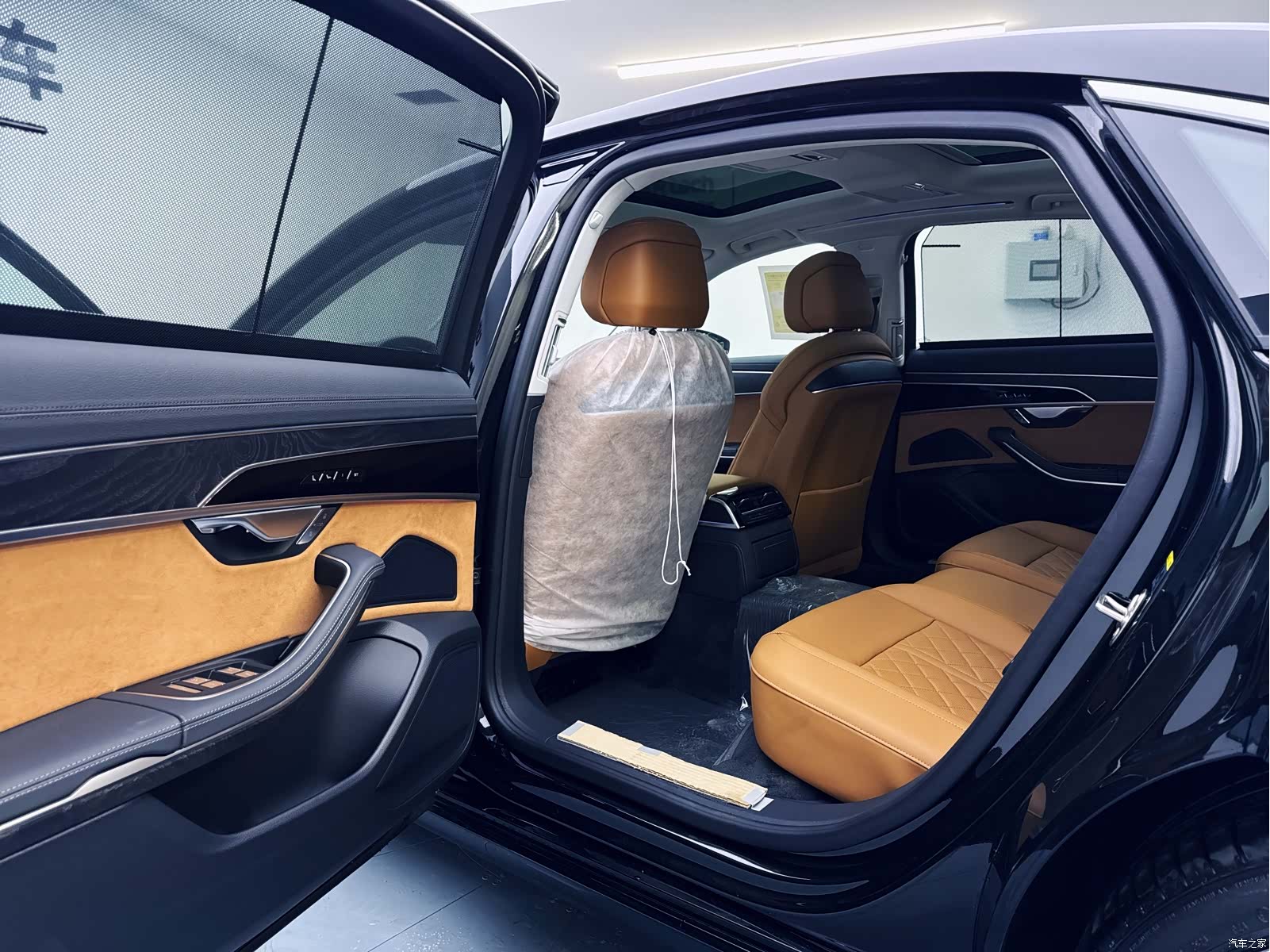 Audi A8L, 2025 12