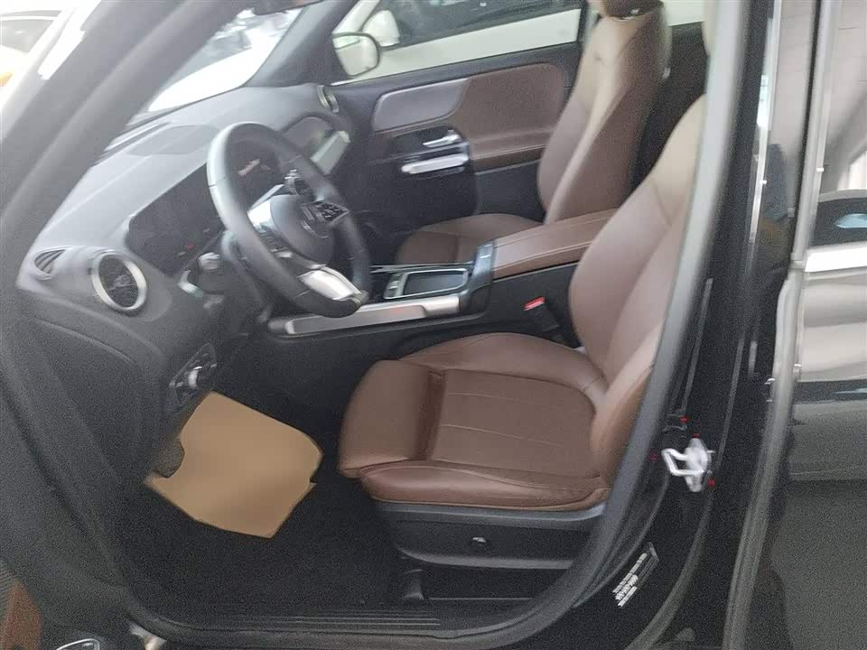 Mercedes-Benz GLB Mercedes-Benz GLB