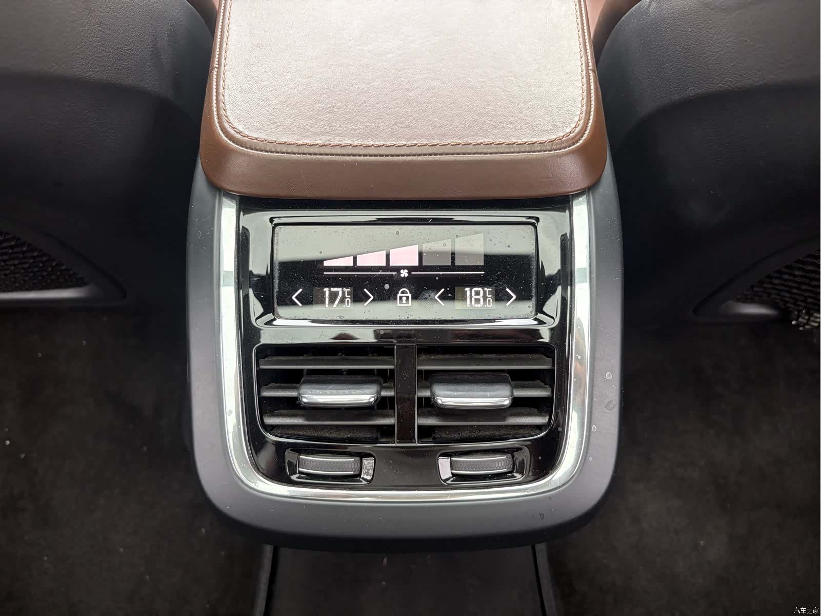 Volvo XC90, 2018 11