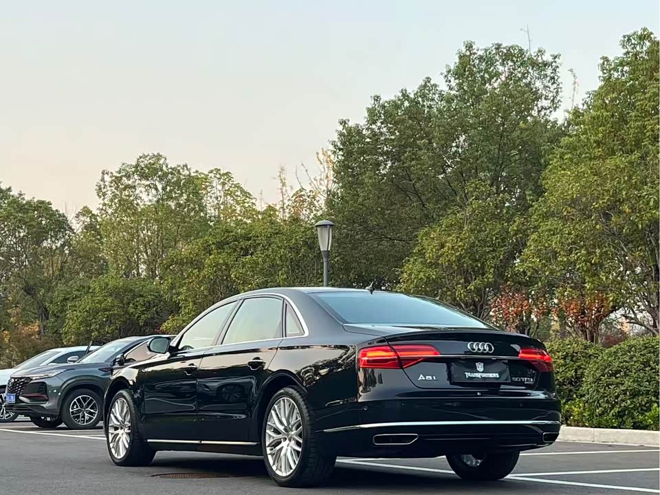 Audi A8