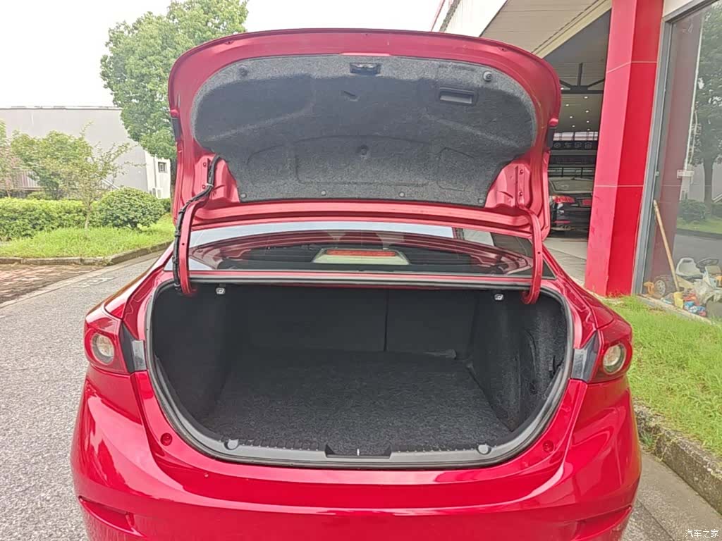 Mazda Mazda3, 2016 19