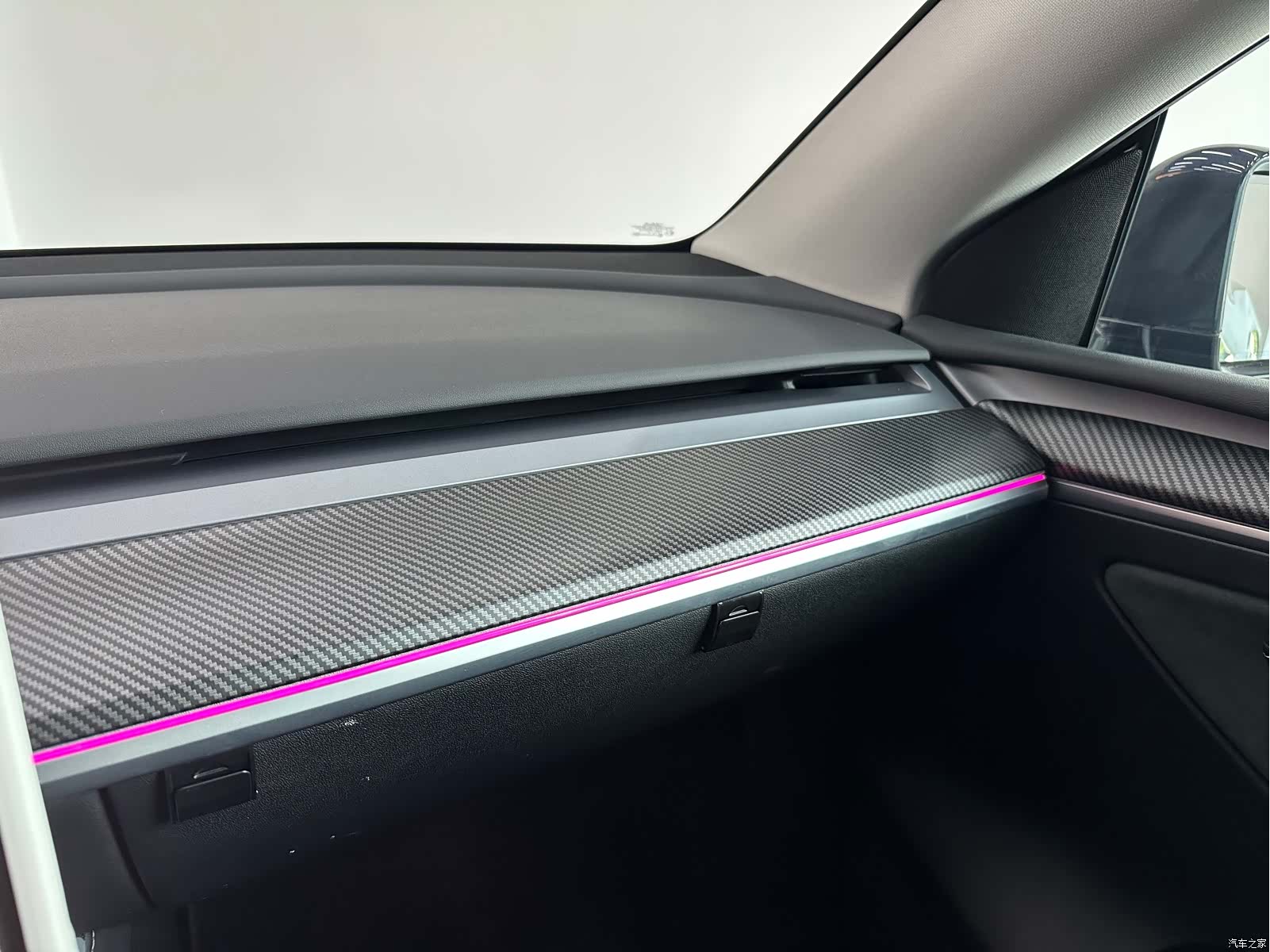 Tesla Model Y, 2024 10