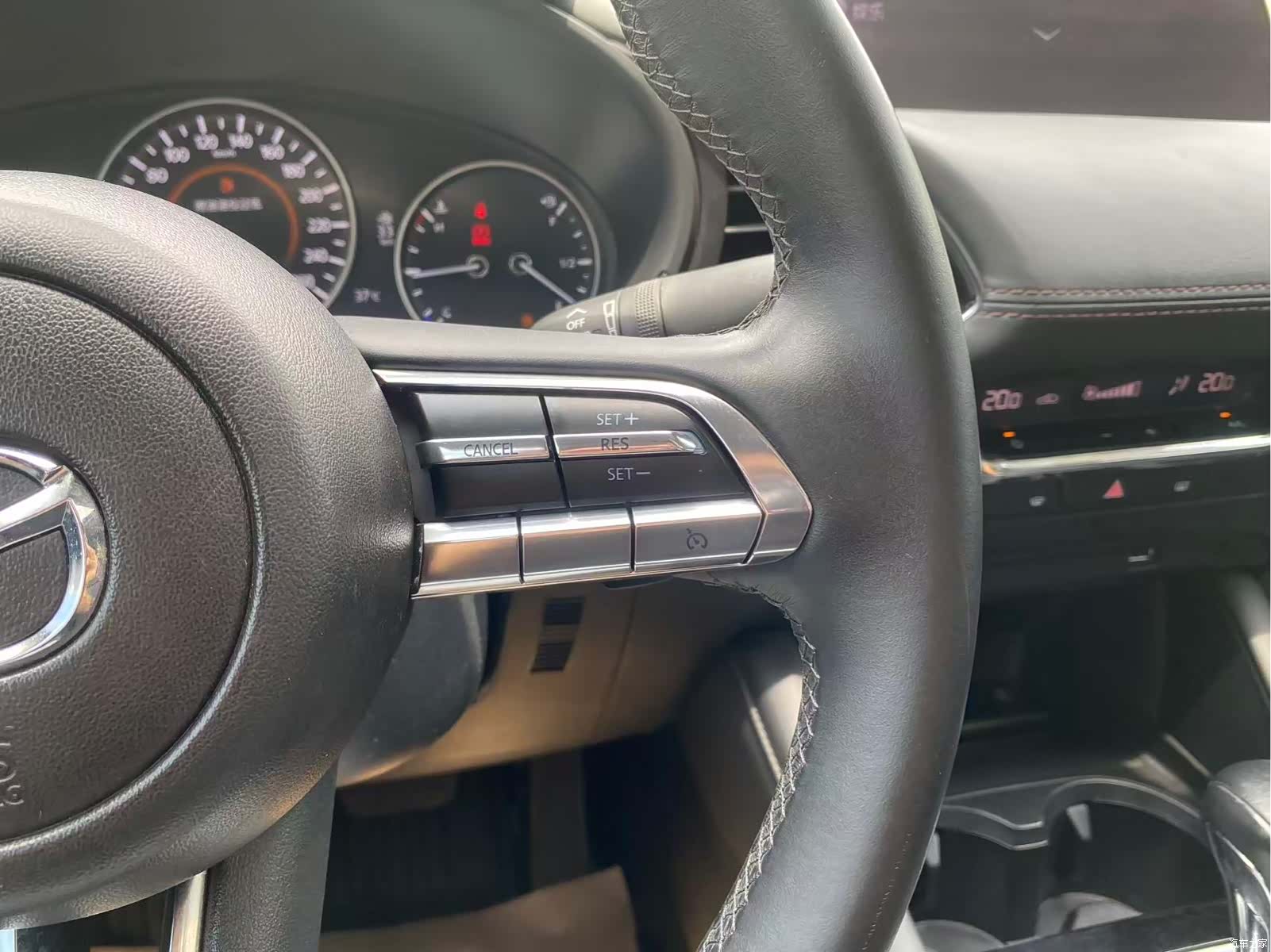 Mazda Mazda3, 2021 24