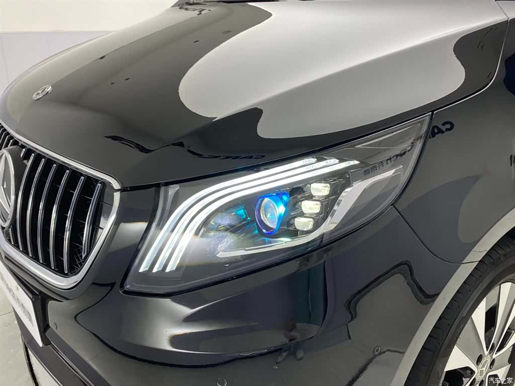 Mercedes-Benz 7, 2024 9