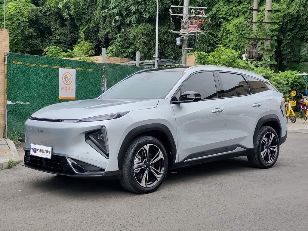 Geely Galaxy L7