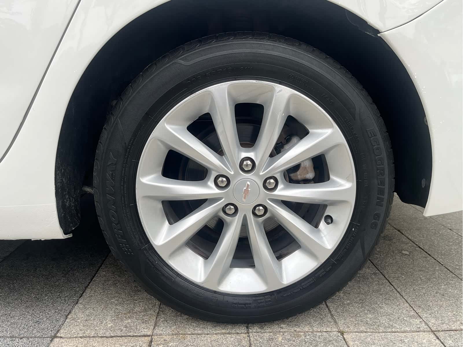 Chevrolet 320, 2017 16