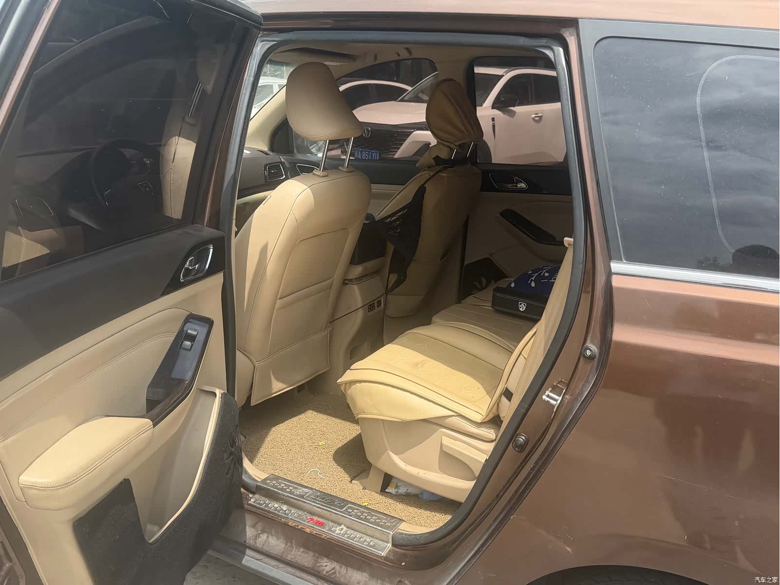 Wuling 730, 2015 6