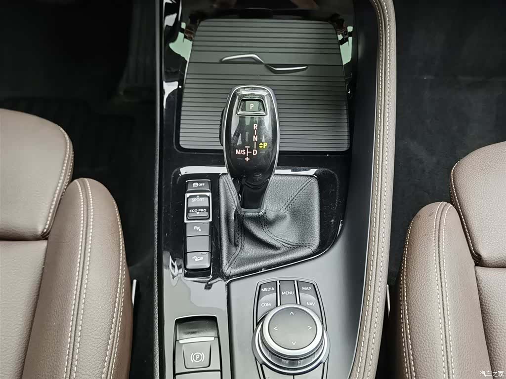 BMW X1, 2020 13