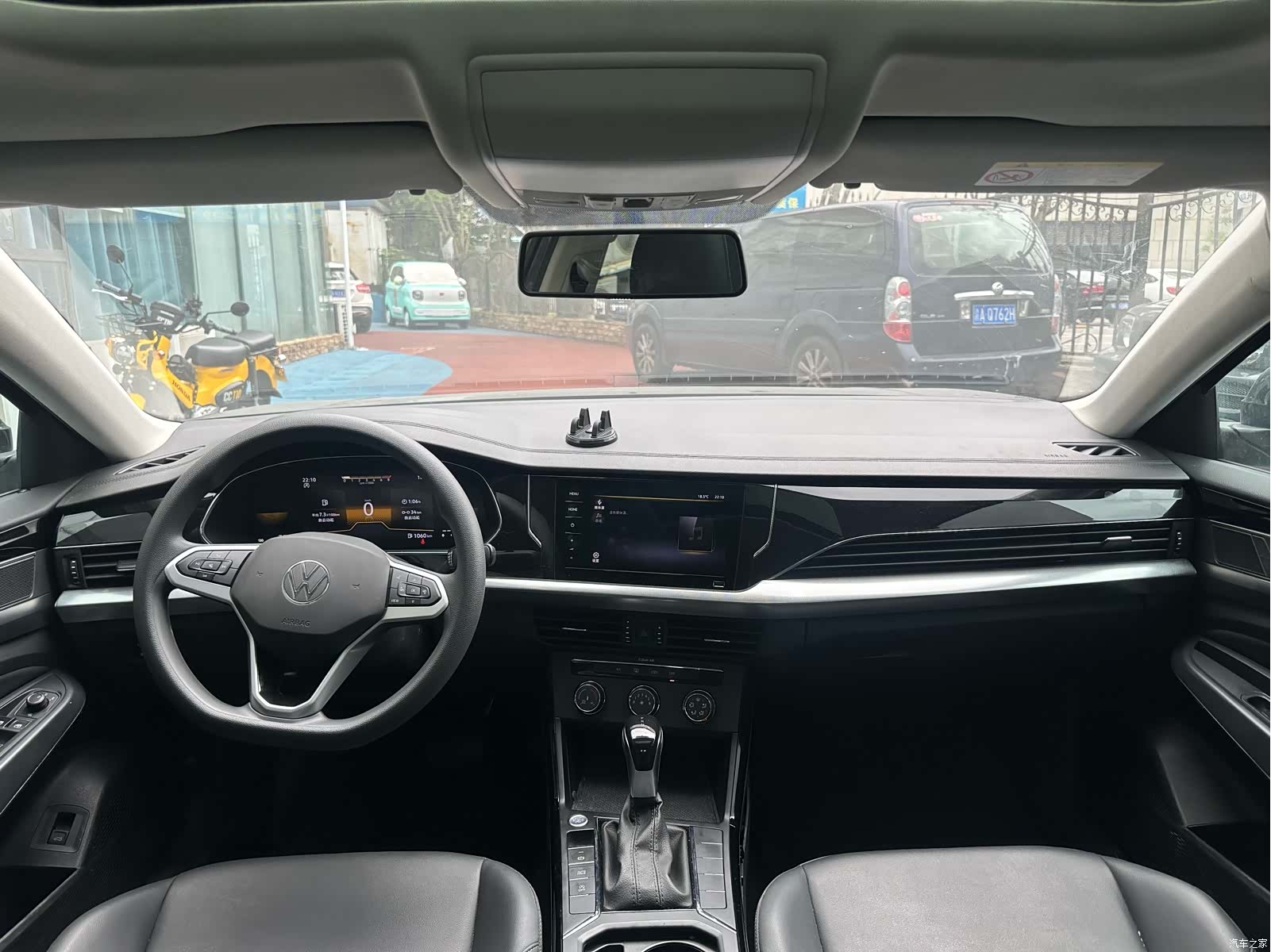 Volkswagen Passat, 2025 15