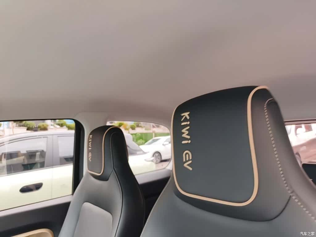 Wuling KiWi, 2022 18
