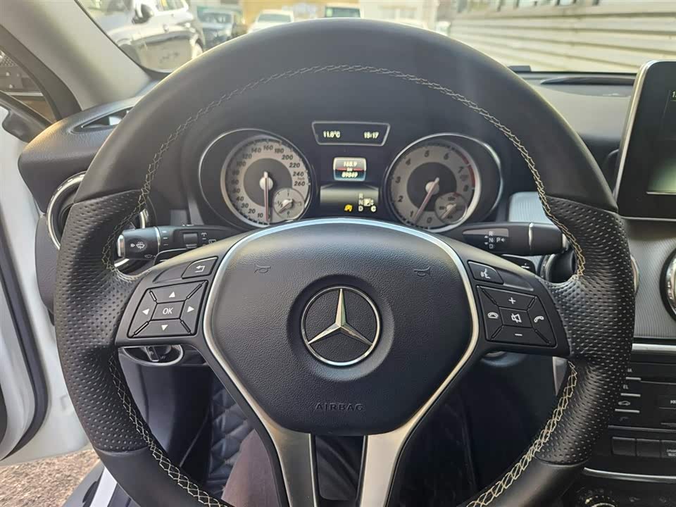 Mercedes-Benz GLA