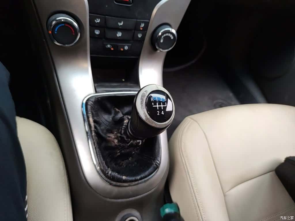 Chevrolet SL, 2016 14