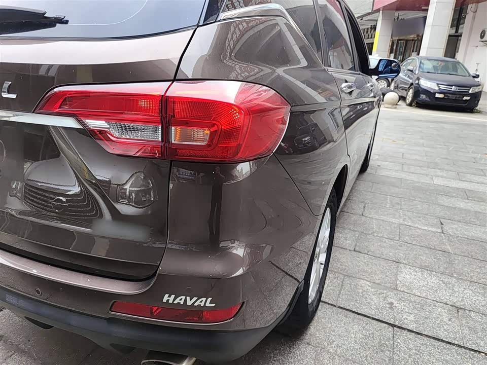 Haval M6