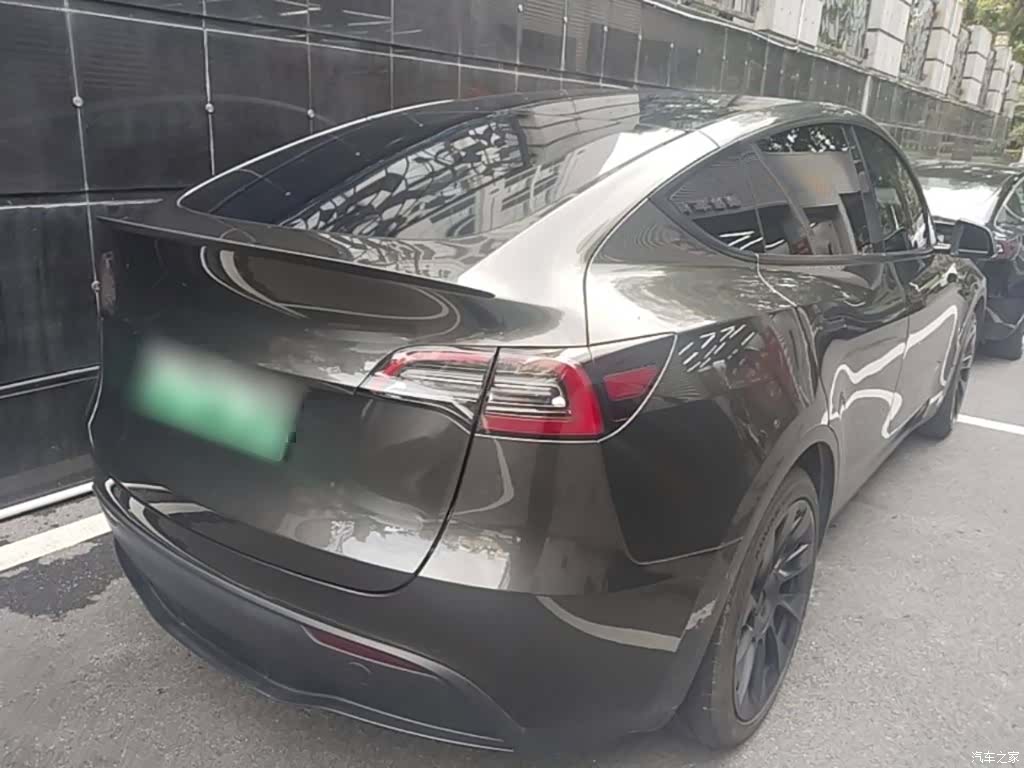 Tesla Model Y, 2022 7