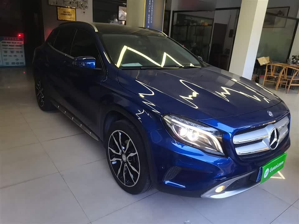 Mercedes-Benz GLA