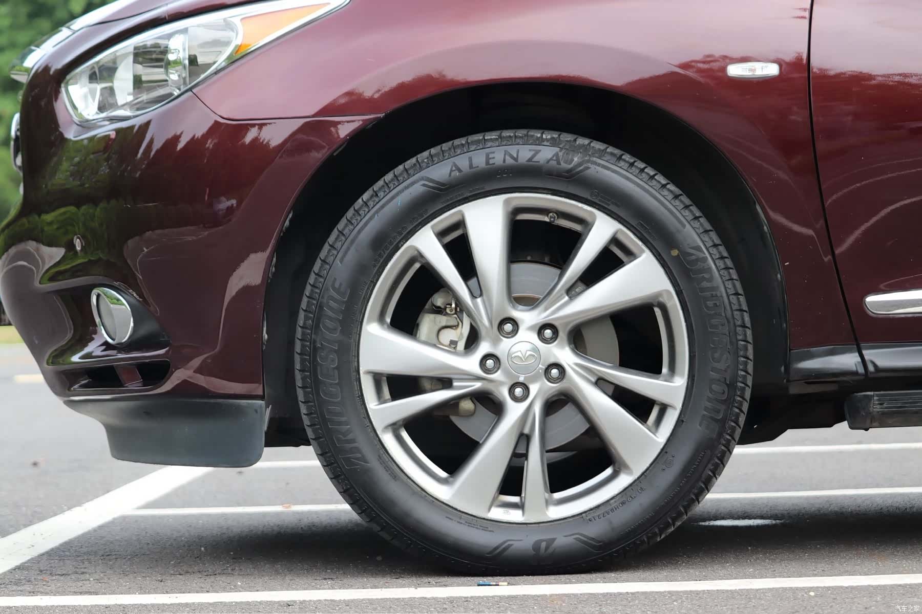 Infiniti JX35, 2013 7