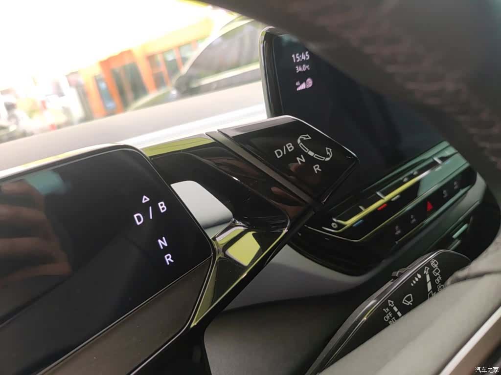 Volkswagen ID.4, 2024 14