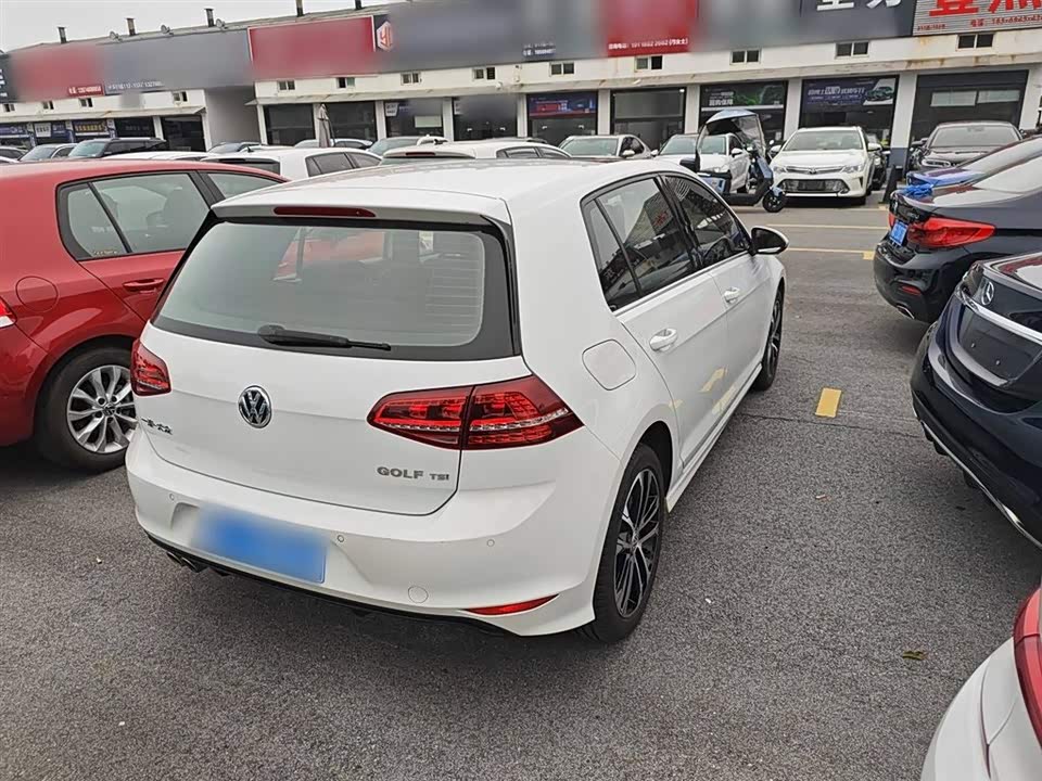 Volkswagen golf