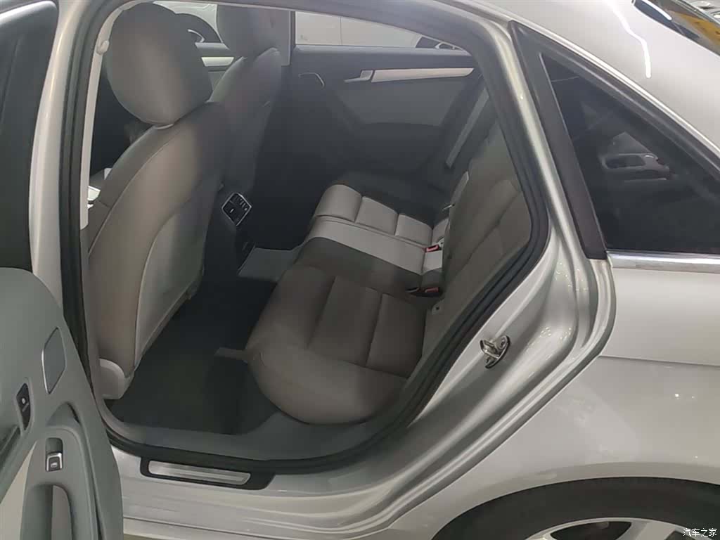 Audi A4L, 2015 17