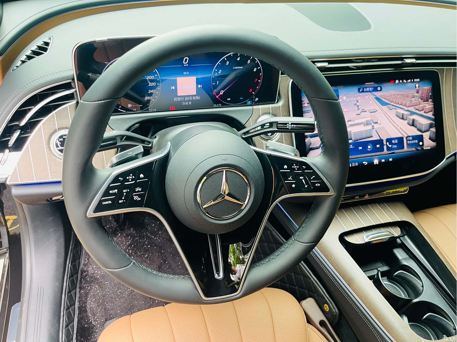 Mercedes-Benz E-Class, 2024 6