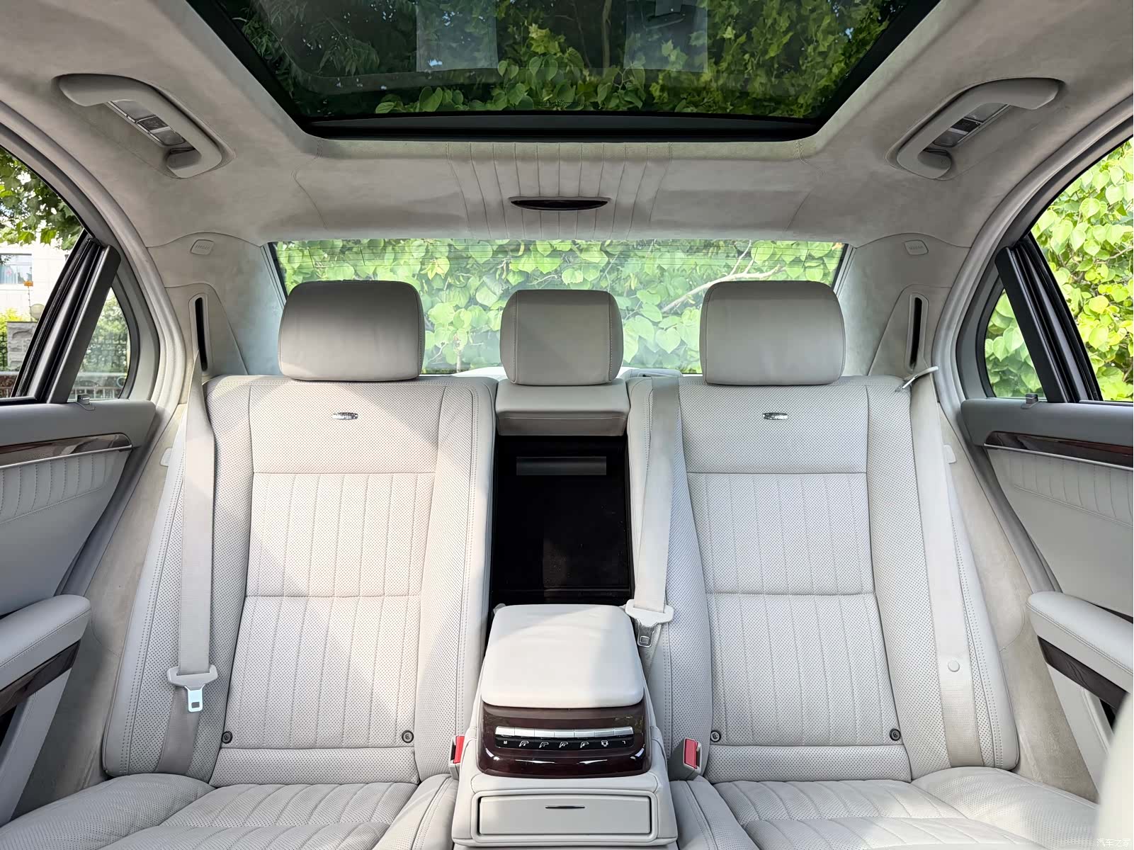 Mercedes-Benz S-Class, 2009 9