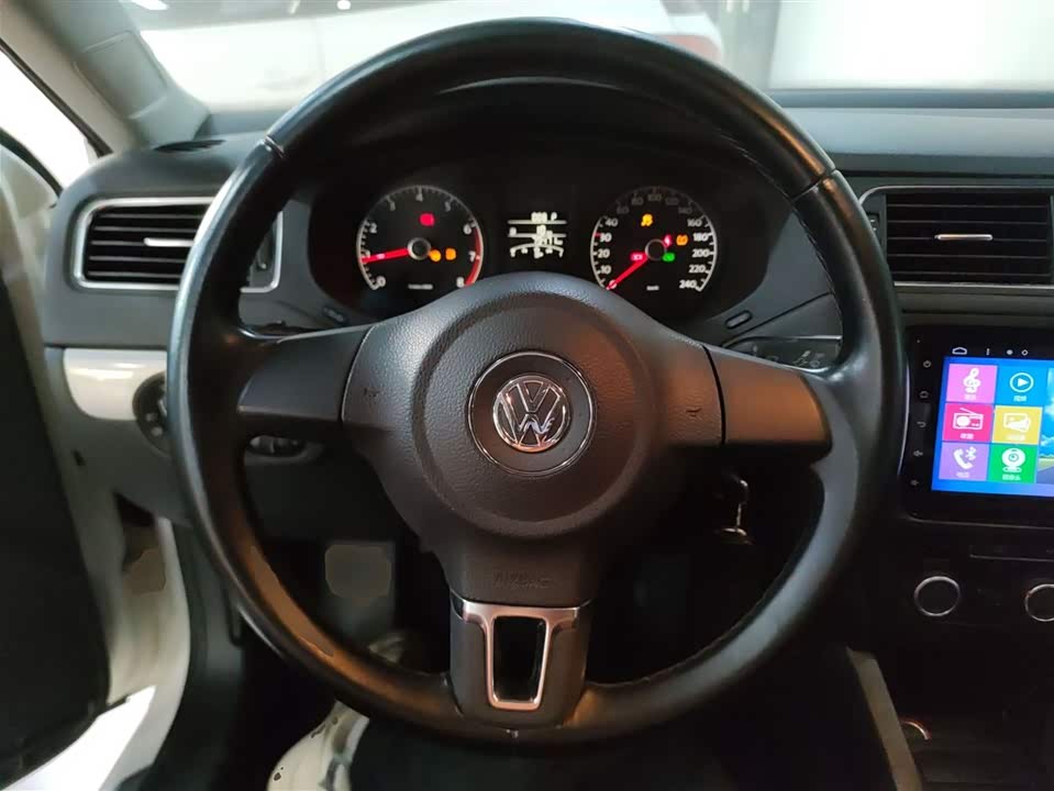 Volkswagen Sagitar