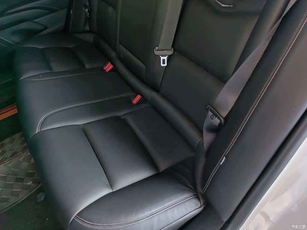 Cadillac XTS, 2018 17