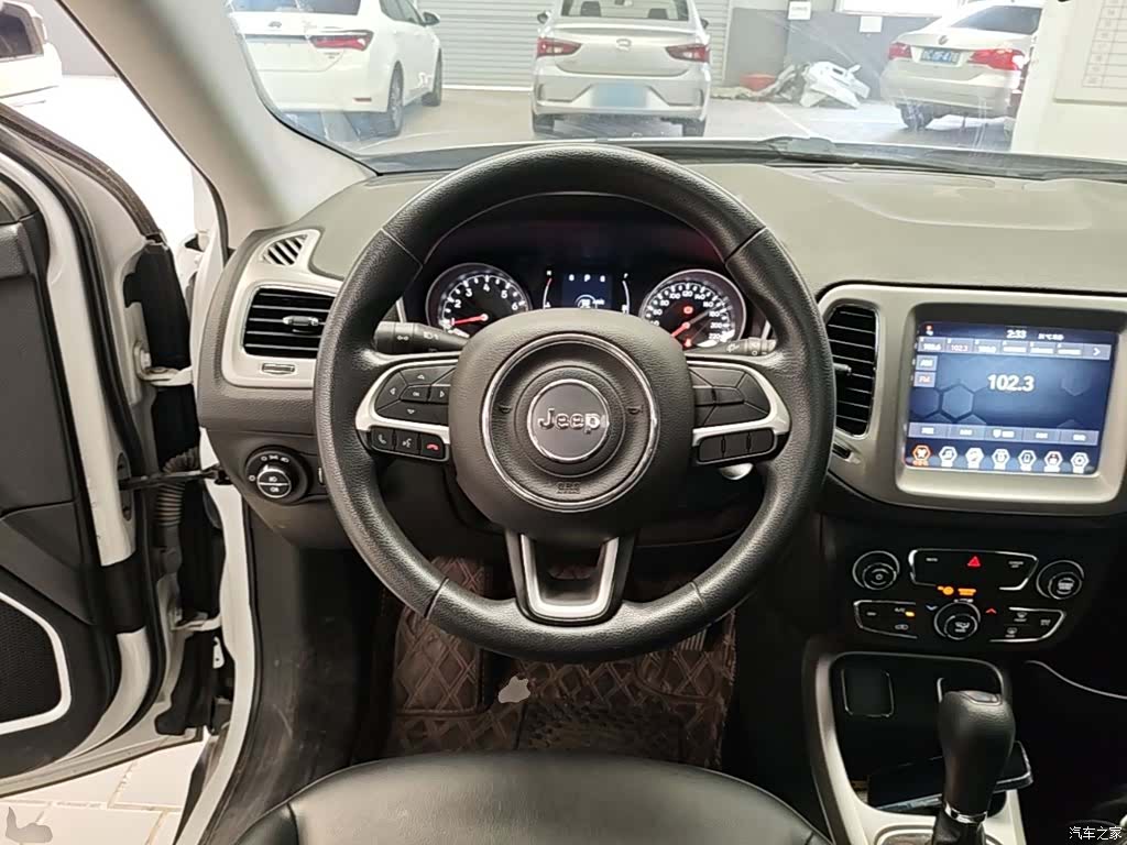 Jeep Compass, 2020 11