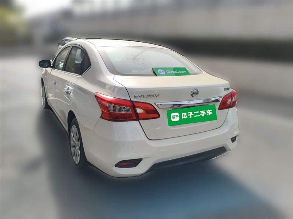 Nissan Xuan Yi