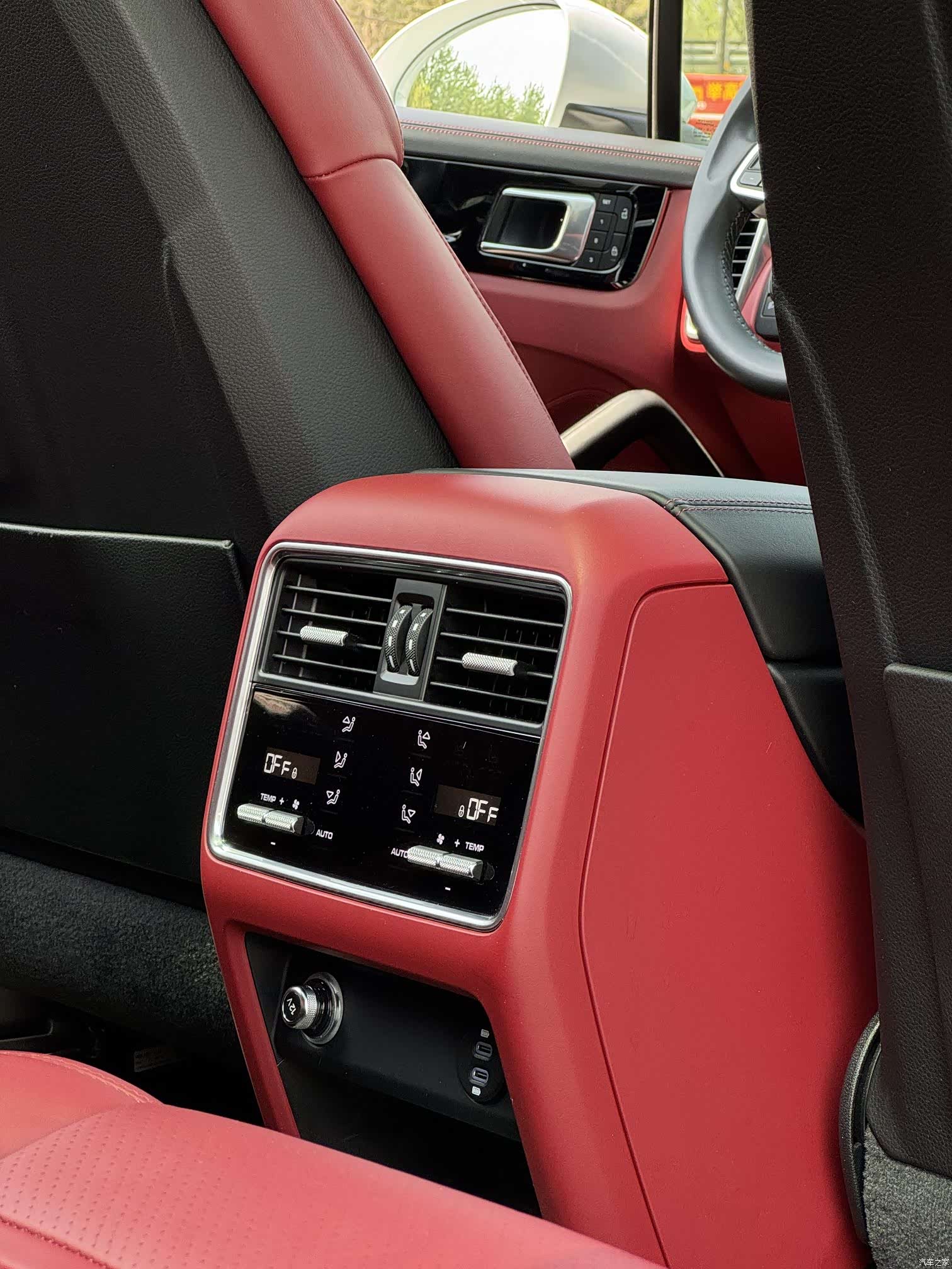 Porsche Cayenne, 2023 24