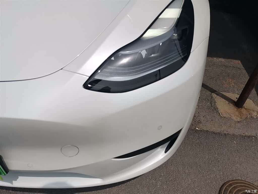 Tesla Model Y, 2022 24