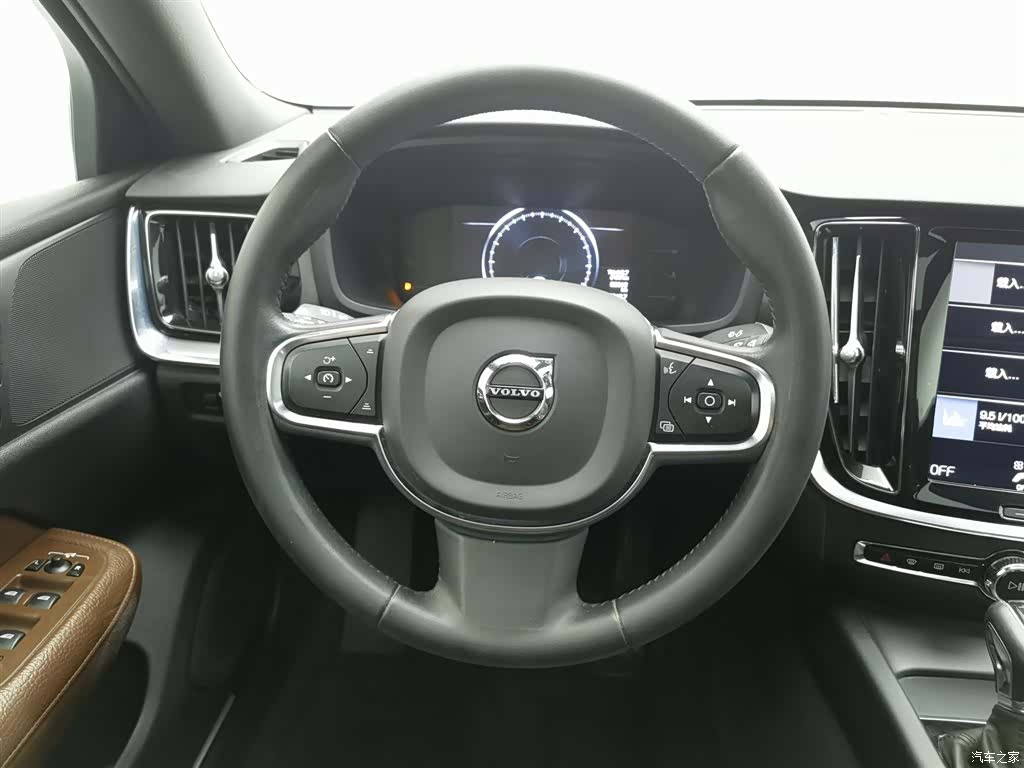 Volvo S60, 2020 11