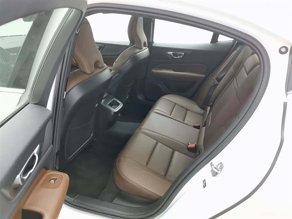 Volvo S60, 2020 15