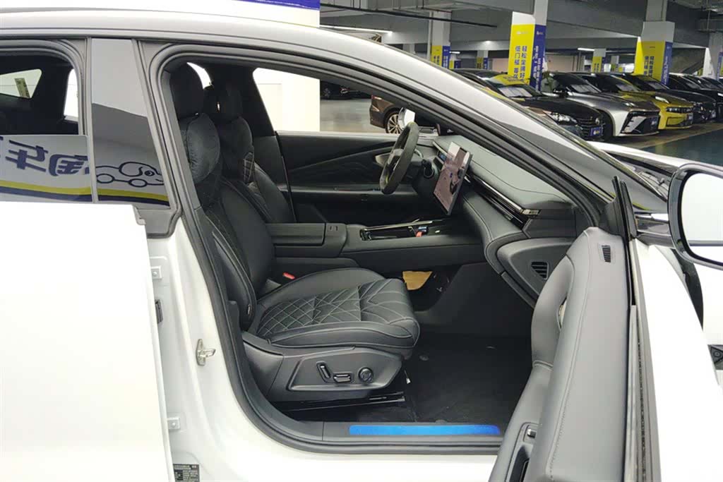 Lynk & Co 02, 2025 8