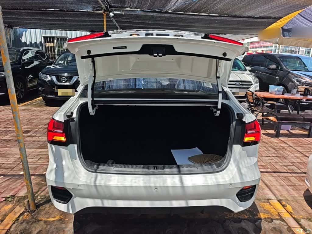 Roewe i5, 2022 19